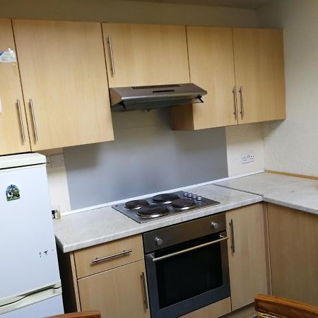 A Double Bedroom Near Glasgow City Centre Not In Great Condition Suitable For Short Stay Exteriér fotografie